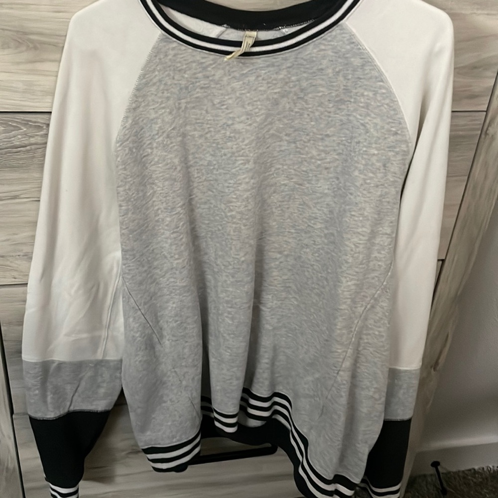 Basic sweater